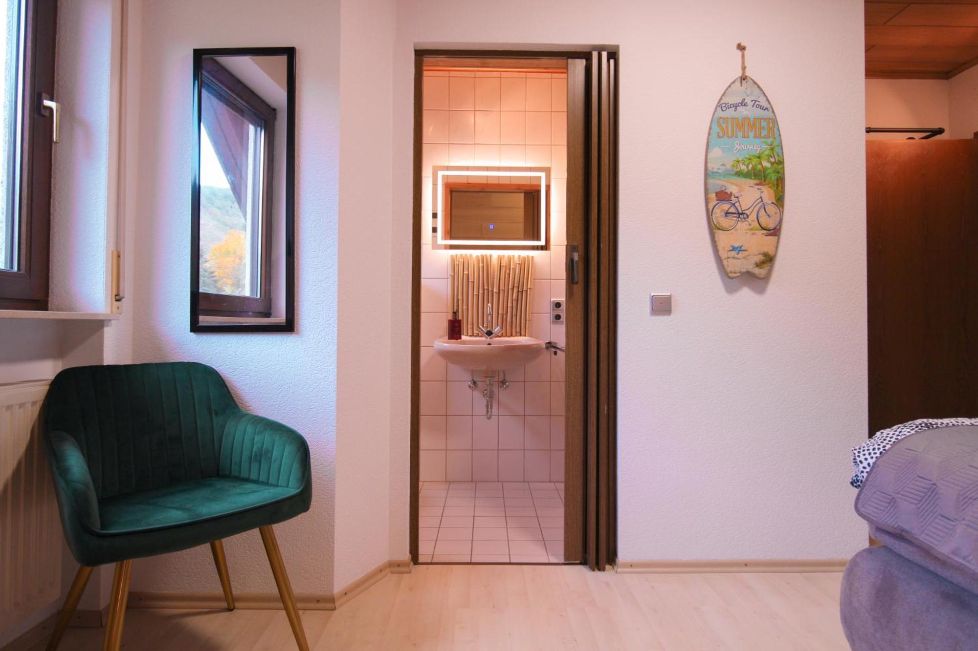 Stilvolle Wellness-Ferienwohnung In Neef Whirlpool, Sauna, Grill, Fitness, Billard & Moselblick Exterior photo